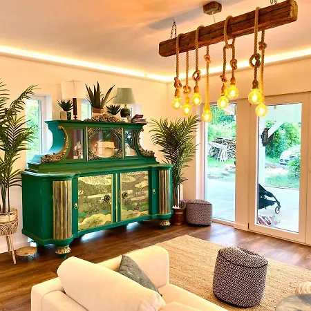 Bohemian Eco Feriehus Kisapati