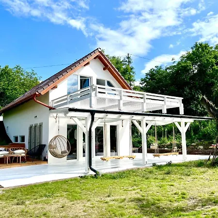 Bohemian Eco Kisapati