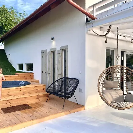 Bohemian Eco Holiday home Kisapati